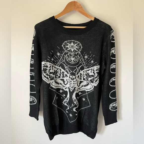 Death Head Moth Sweater Goth/Punk/Halloween Women’s: Medium - Picture 5 of 9